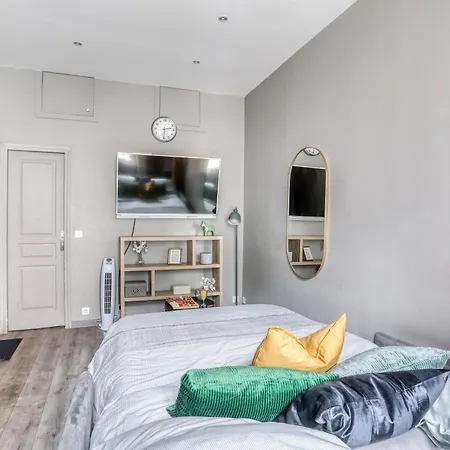 Le Charme Parisien Jo 2024 Apartment Paris